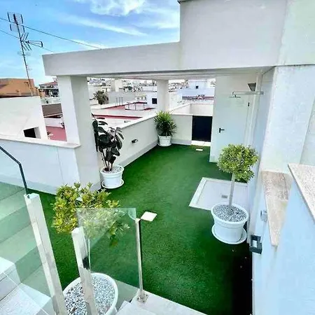 Modern Near The Sea Apartment
