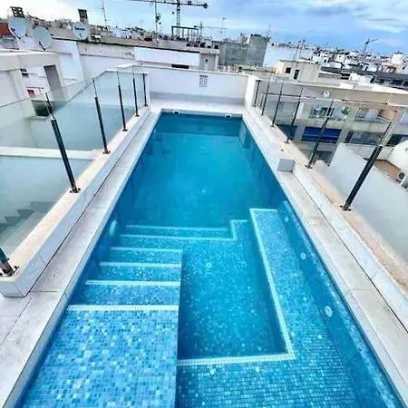 Modern Near The Sea Apartment *